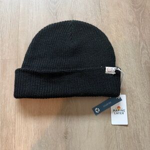 Marine Layer adult women’s men’s unisex Tahoe Black Knit Beanie hat ski snow